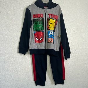 NWT marvel boys 2 piece set full zip hooded jacket and joggers size 6 toddler